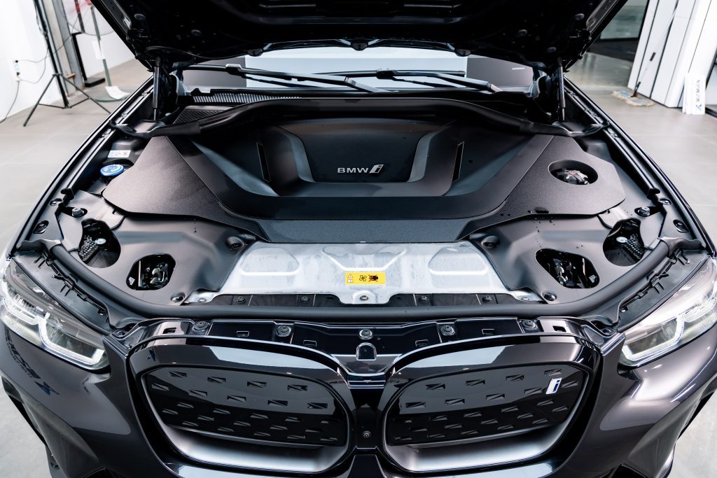 BMW iX3 Автомобиль 2023 Vanguard - Huishida Trading