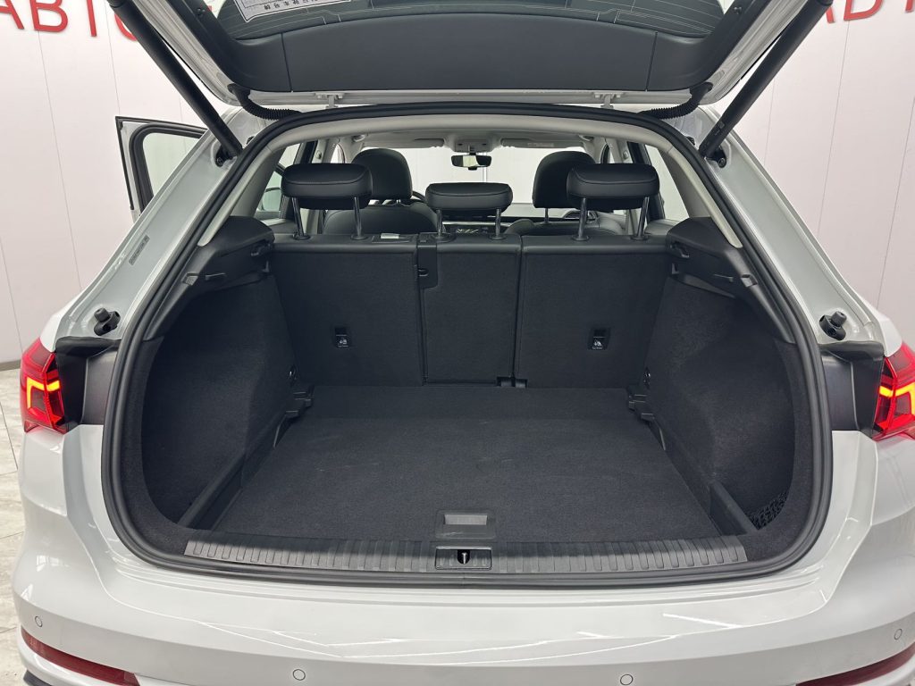 AUDI Q3 2021 35 TFSI Stylish Dynamic - Huishida Trading