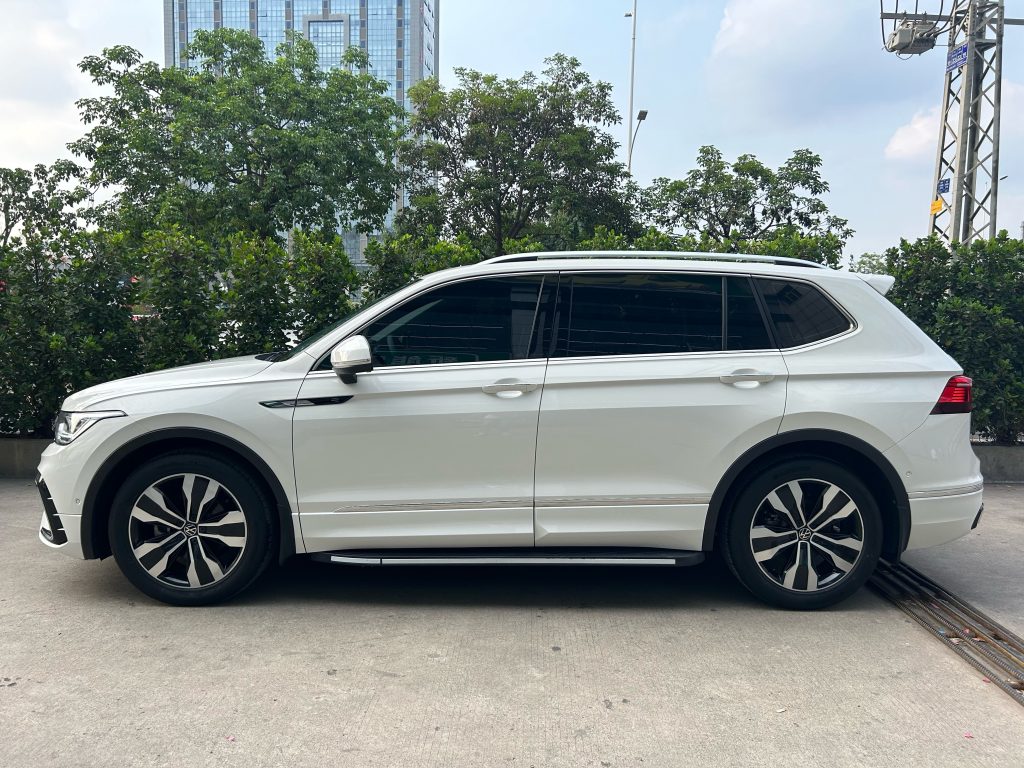 Volkswagen TiguanL 2022 330TSI Automatic 2WD R-Line Crossing Edition - Huishida Trading