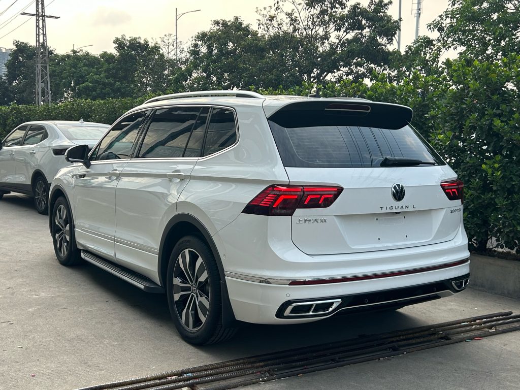 Volkswagen TiguanL 2022 330TSI Automatic 2WD R-Line Crossing Edition - Huishida Trading