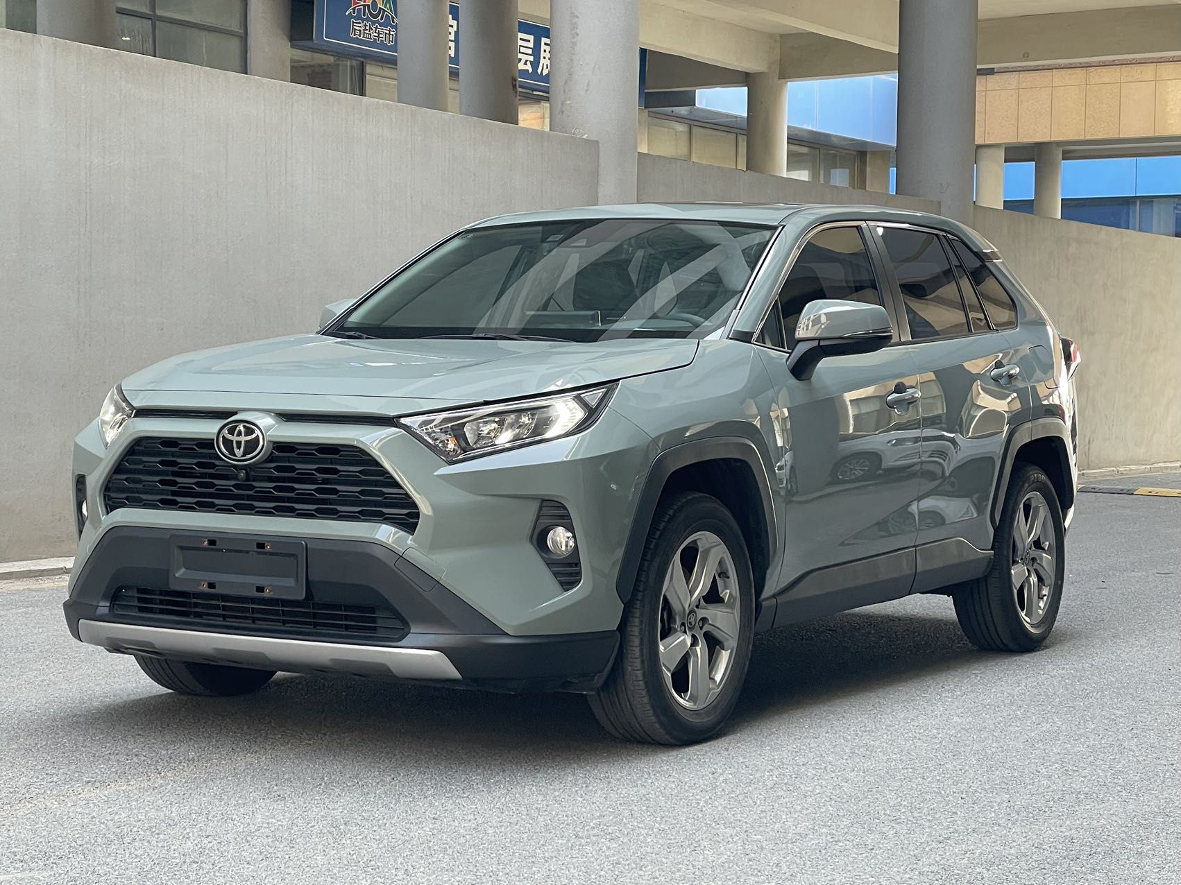 Toyota RAV4  2022 2.0L CVT 2WD Style Edition