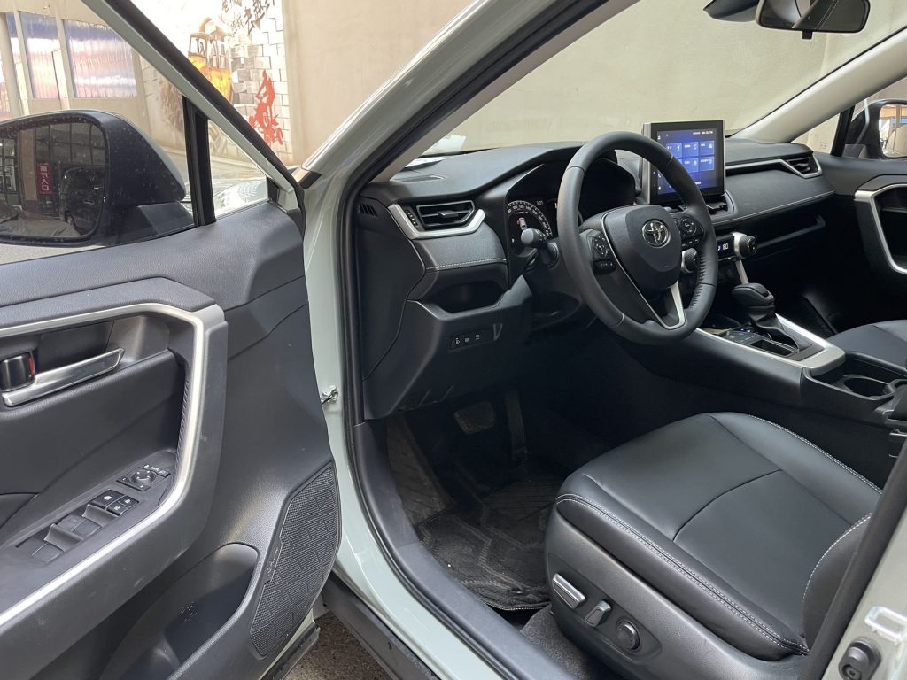 Toyota RAV4 2022 2.0L CVT 2WD Style Edition - Huishida Trading