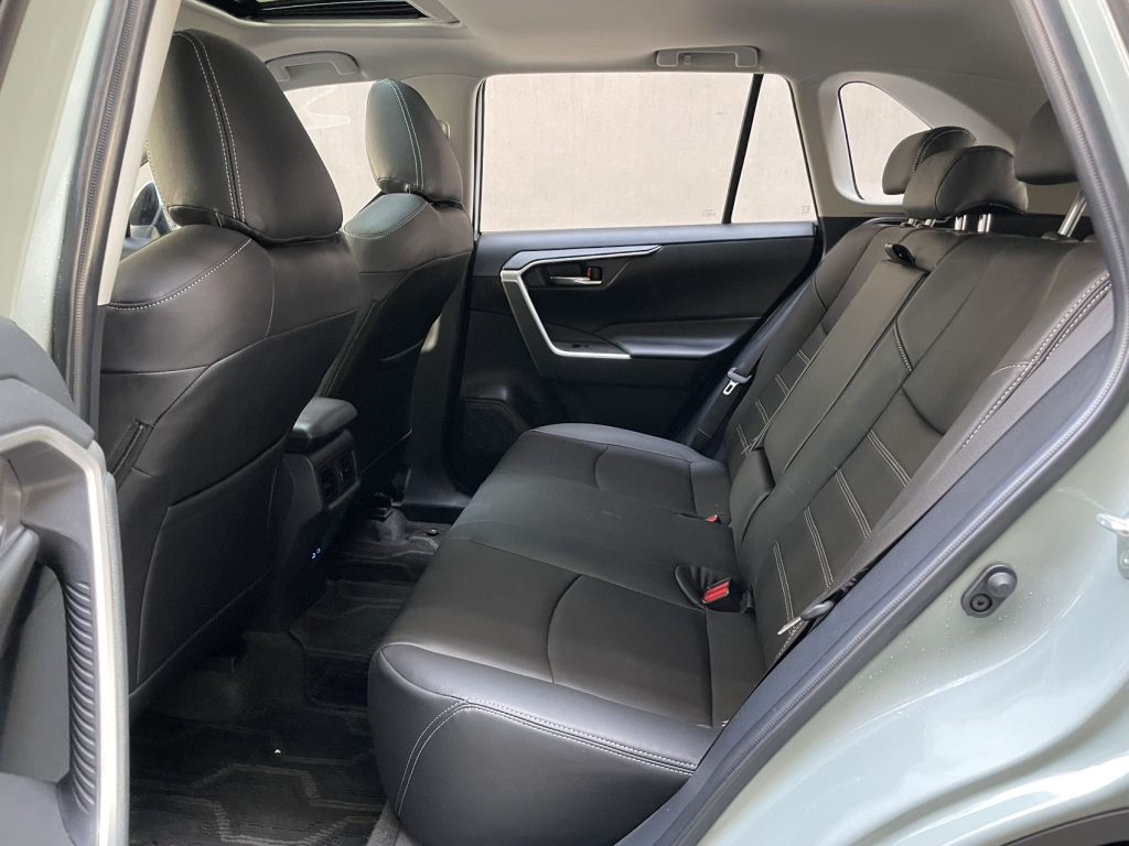 Toyota RAV4 2022 2.0L CVT 2WD Style Edition - Huishida Trading