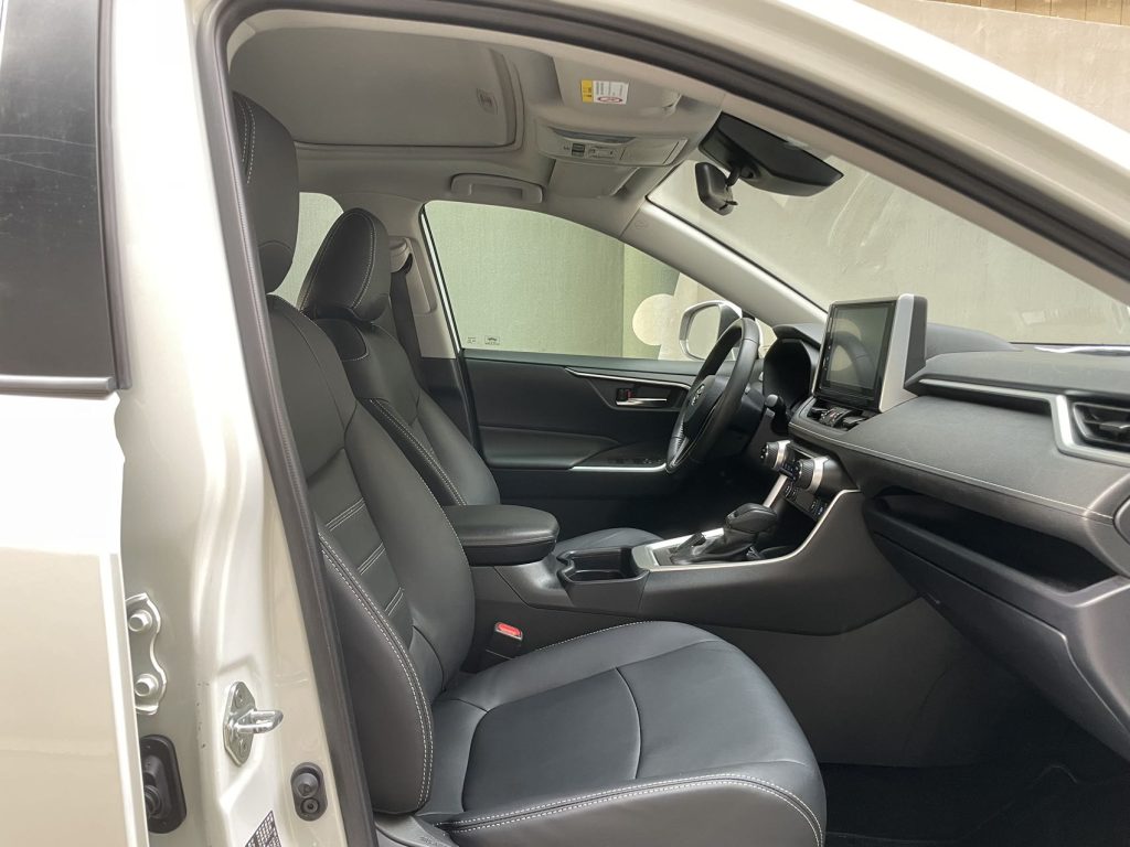 Toyota RAV4 2020 2.0L CVT 4WD Style Edition - Huishida Trading