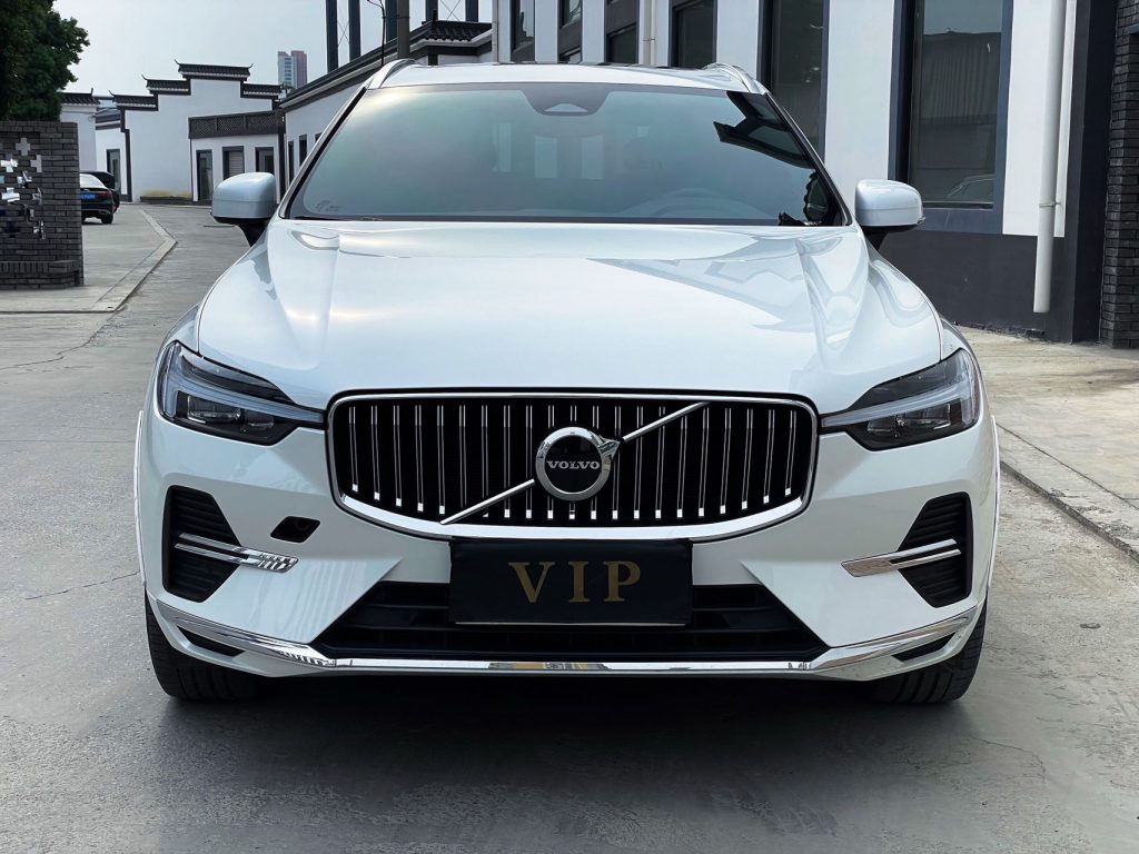 Volvo XC60 2022 B5 4WD Zhiyuan Deluxe - Huishida Trading