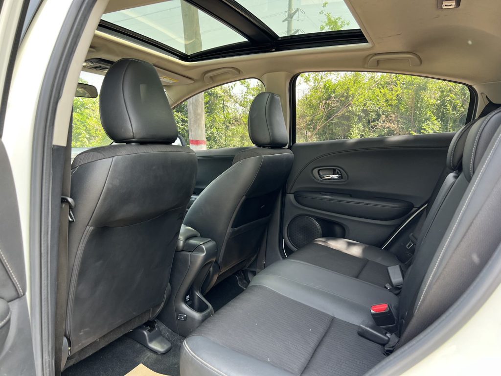 Honda VEZEL 2020 1.5L CVT Deluxe - Huishida Trading