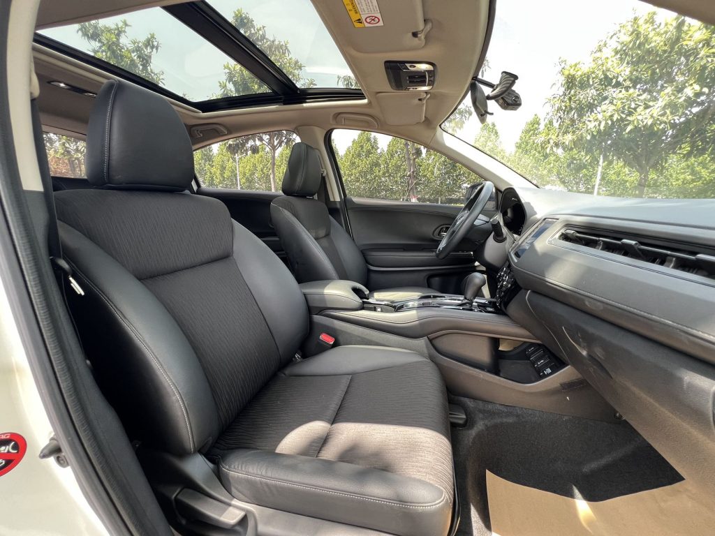Honda VEZEL 2020 1.5L CVT Deluxe - Huishida Trading