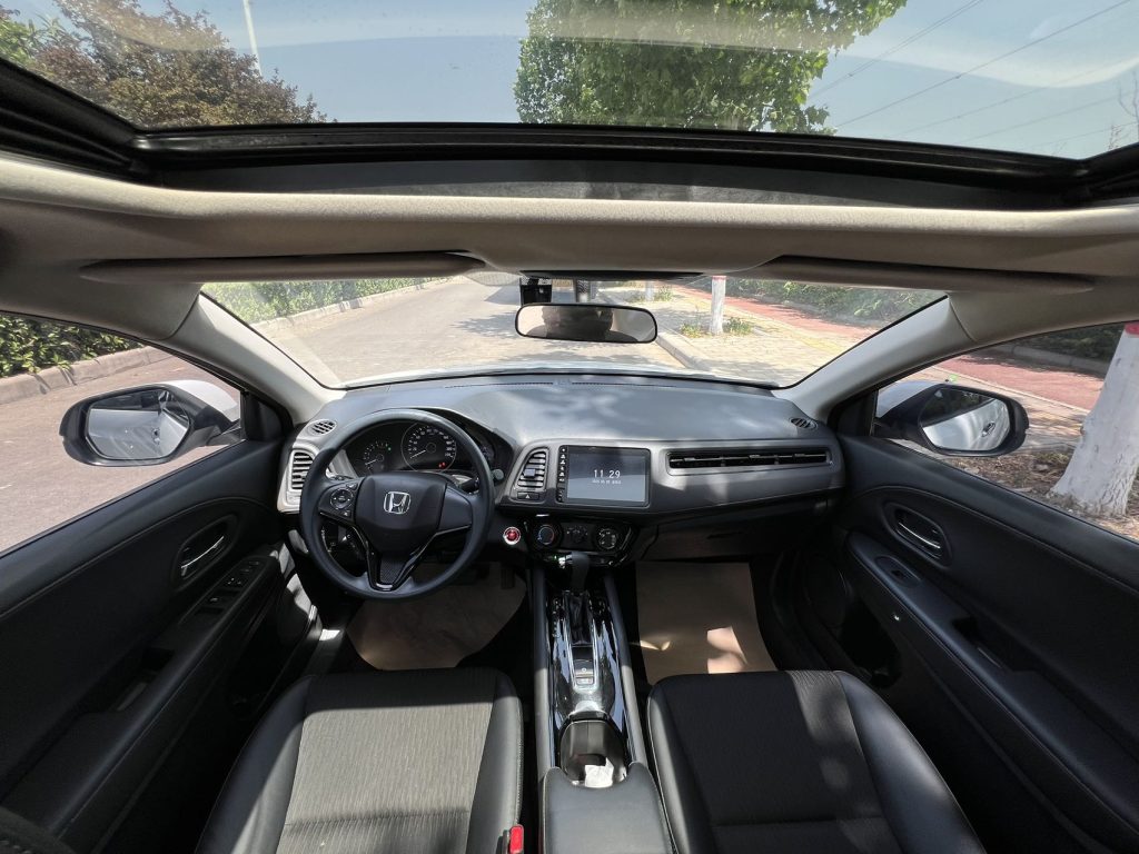 Honda VEZEL 2020 1.5L CVT Deluxe - Huishida Trading