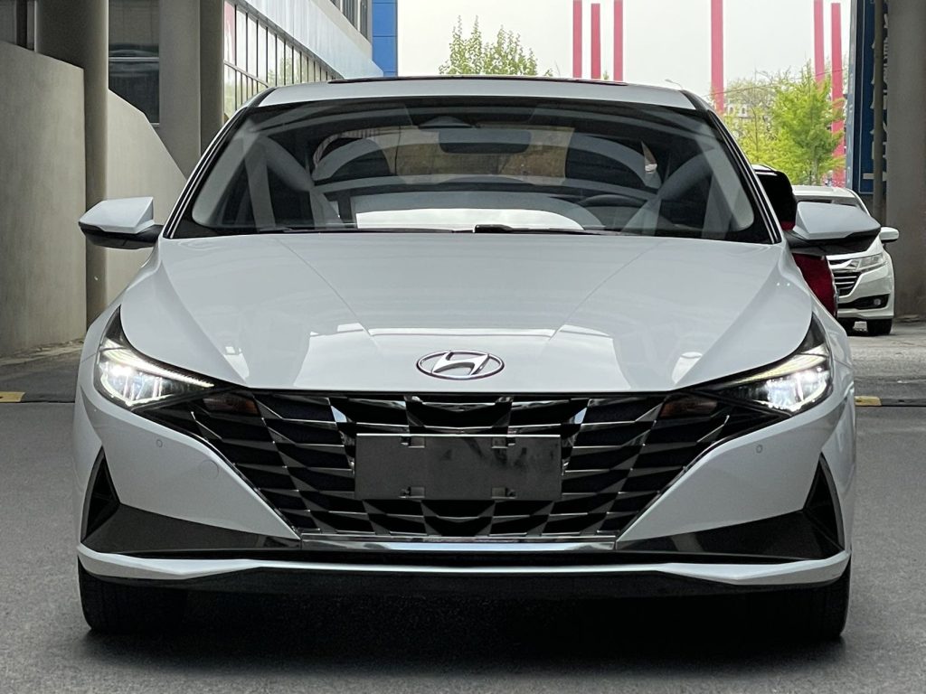 Hyundai Elantra 2021 1.5L CVT LUX Premium Edition National VI - Huishida Trading