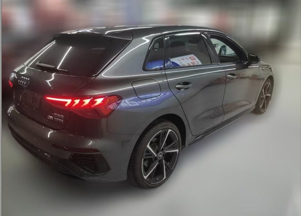 Audi A3 2022 Sportback 35TFSI Stylish Sport Edition - Huishida Trading