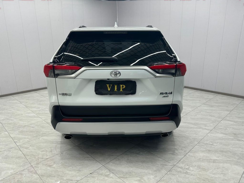 TOYOTA RAV4 RWD 2021 2.0L CVT 4WD Premium Edition - Huishida Trading