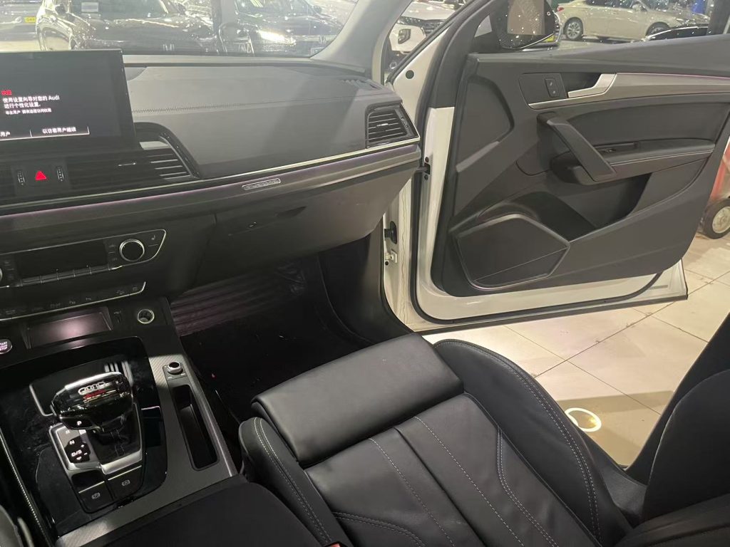 Audi Q5L 2022 40T Luxury Dynamic - Huishida Trading