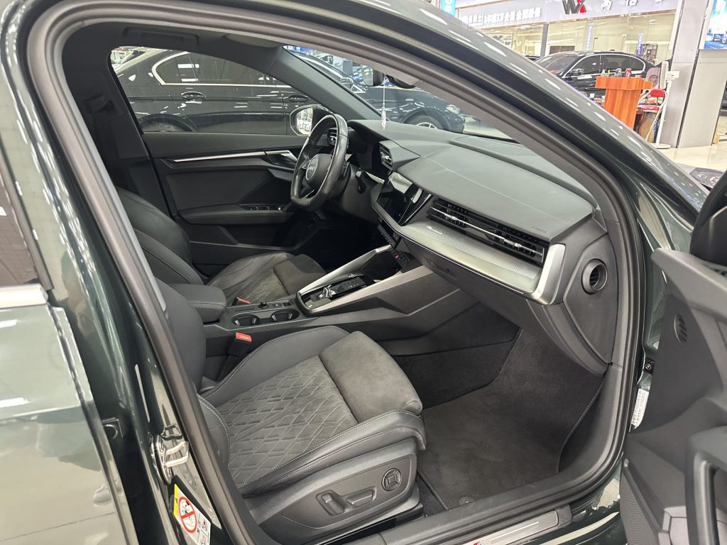Audi A3 2021 Sportback 35 TFSI Luxury Sport - Huishida Trading