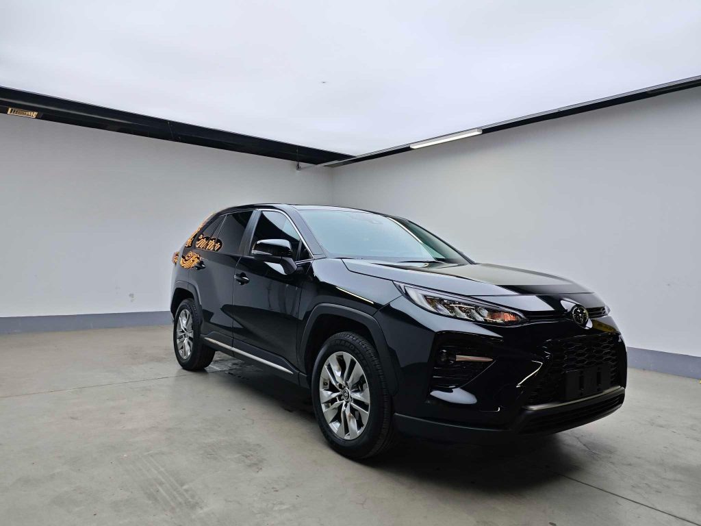 Toyota WILDLANDER 2022 2.0L CVT 2WD Deluxe - Huishida Trading