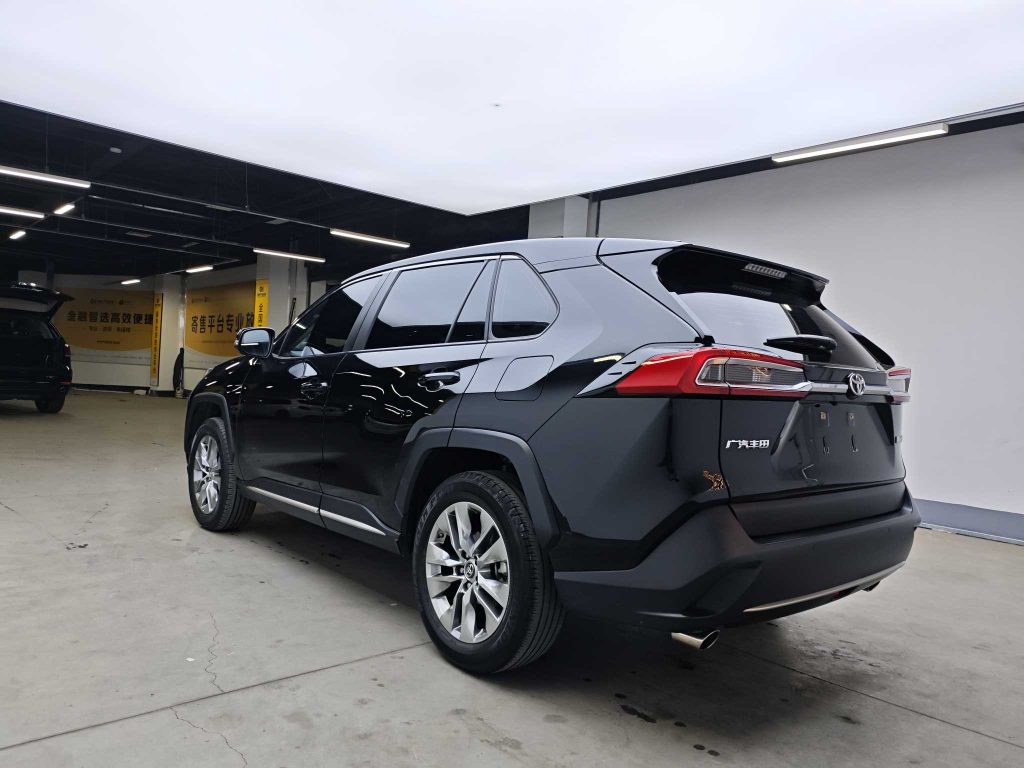 Toyota WILDLANDER 2022 2.0L CVT 2WD Deluxe - Huishida Trading