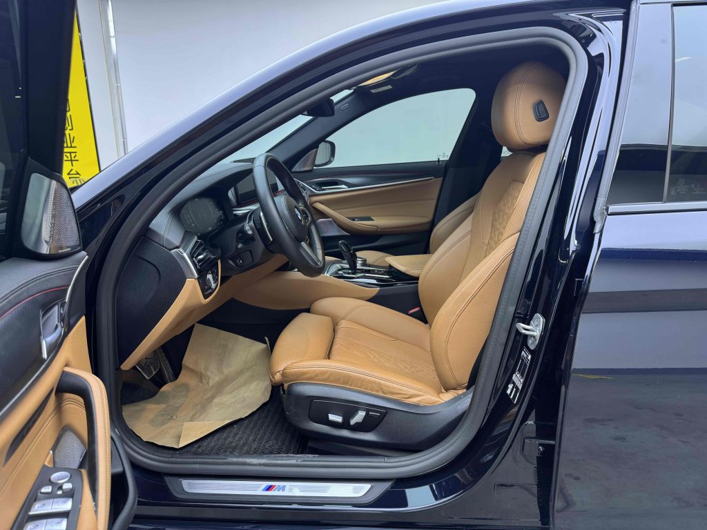 BMW 5 серии (импорт) 2022 Модифицированный 525i M Sport Package - Huishida Trading