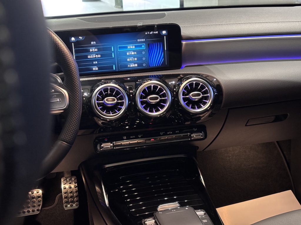 Mercedes-Benz A-Class AMG 2020 AMG A 35 L 4MATIC - Huishida Trading
