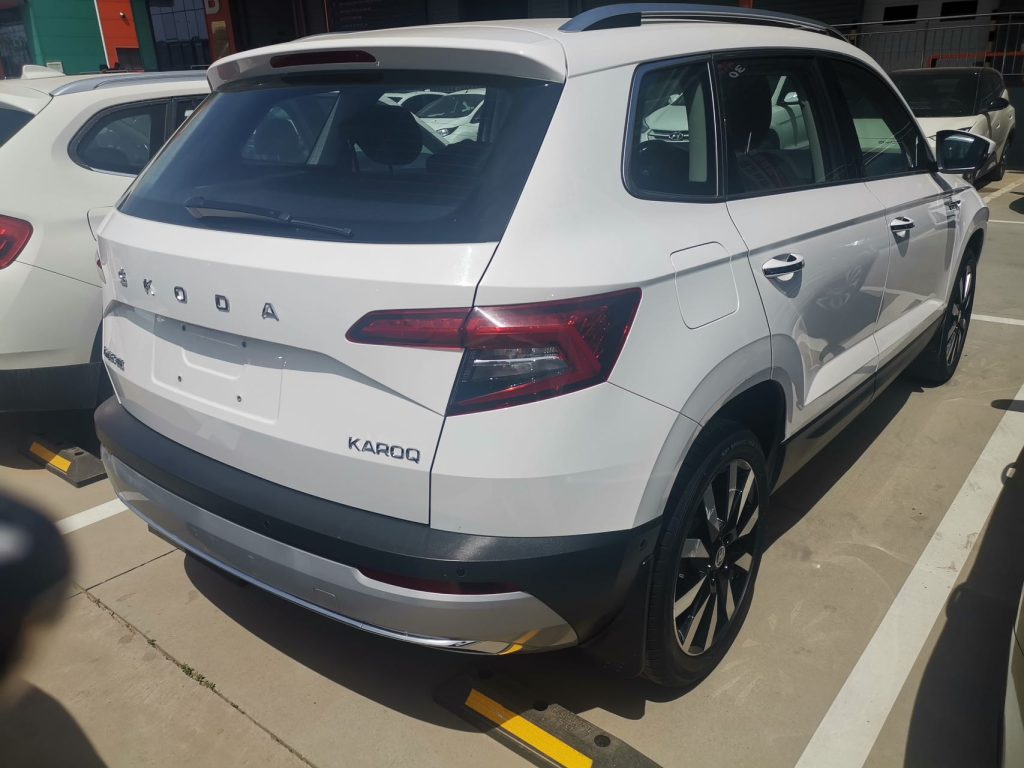 karoq 2020 TSI280 Intelligent Luxury Edition National VI - Huishida Trading