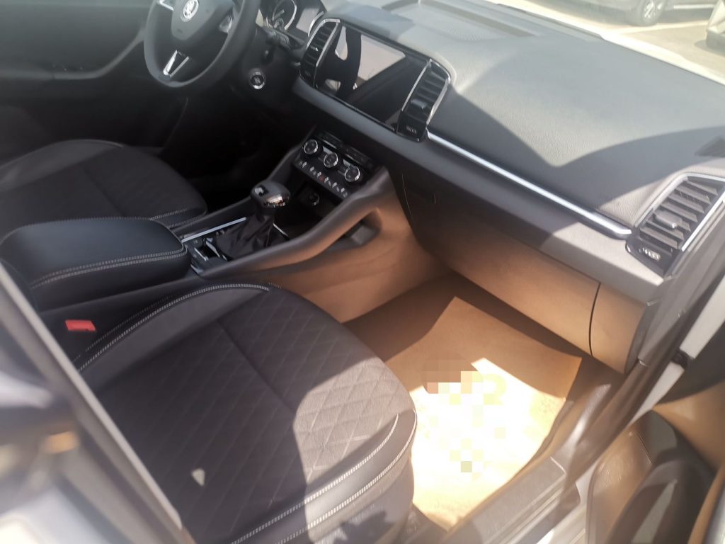 karoq 2020 TSI280 Intelligent Luxury Edition National VI - Huishida Trading