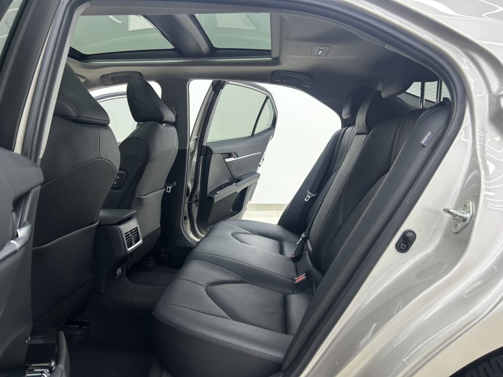 Toyota Camry 2021 2.5G Luxury Edition - Huishida Trading