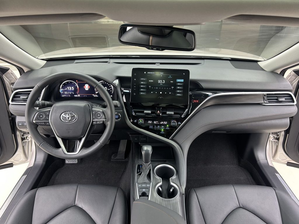 Toyota Camry 2021 2.5G Luxury Edition - Huishida Trading