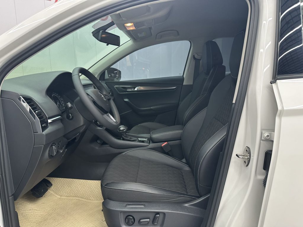 ŠKODA KAROQ 2021 TSI280 Technology Edition - Huishida Trading