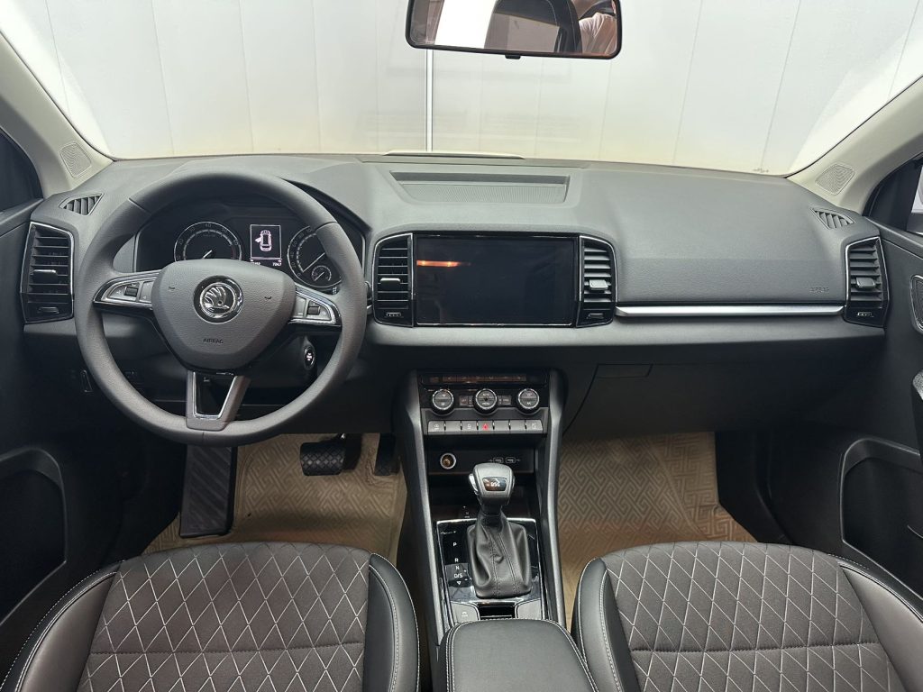 ŠKODA KAROQ 2021 TSI280 Technology Edition - Huishida Trading