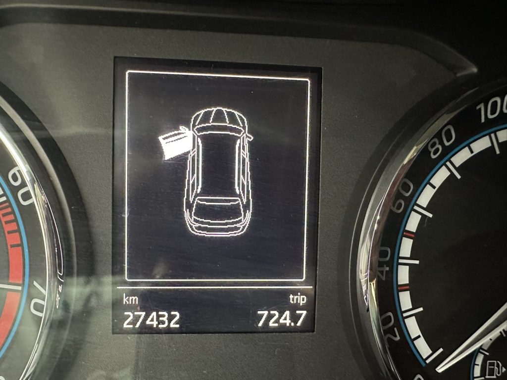 ŠKODA KAROQ 2021 TSI280 Technology Edition - Huishida Trading