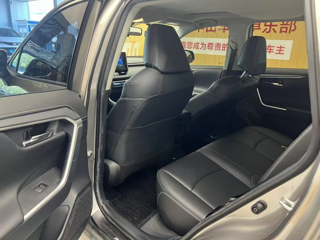 RAV4 2020 2.0L CVT 2WD Style PLUS Edition - Huishida Trading