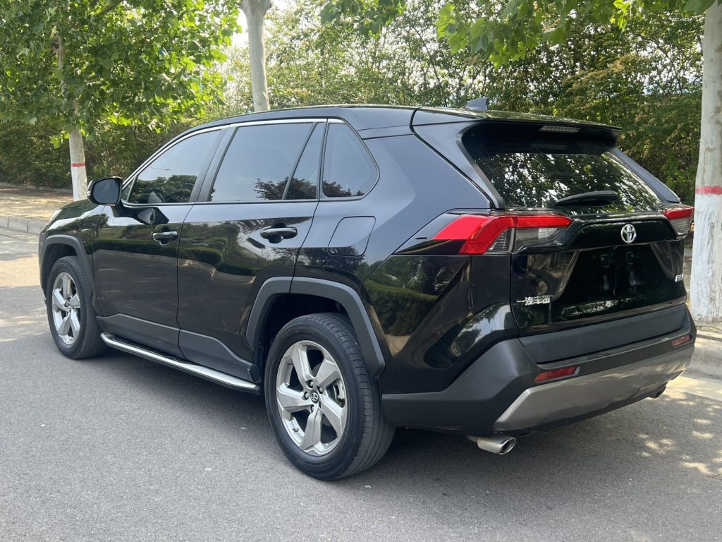 RAV4 2021 2.0L CVT 2WD Style PLUS Edition - Huishida Trading