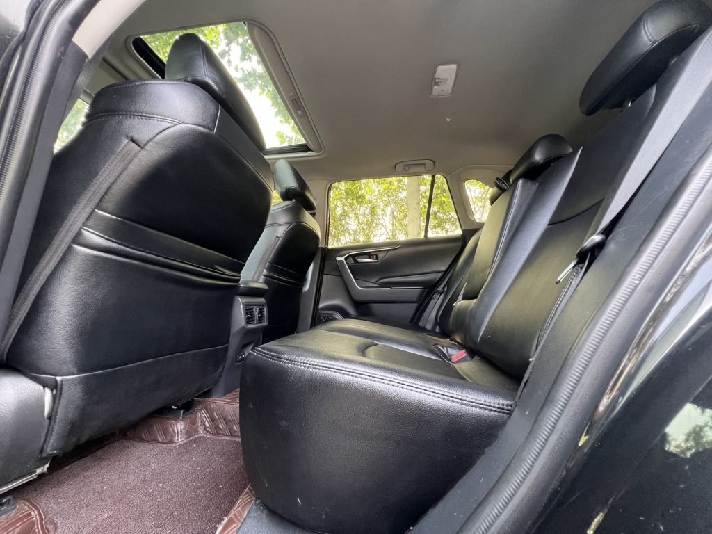 RAV4 2021 2.0L CVT 2WD Style PLUS Edition - Huishida Trading