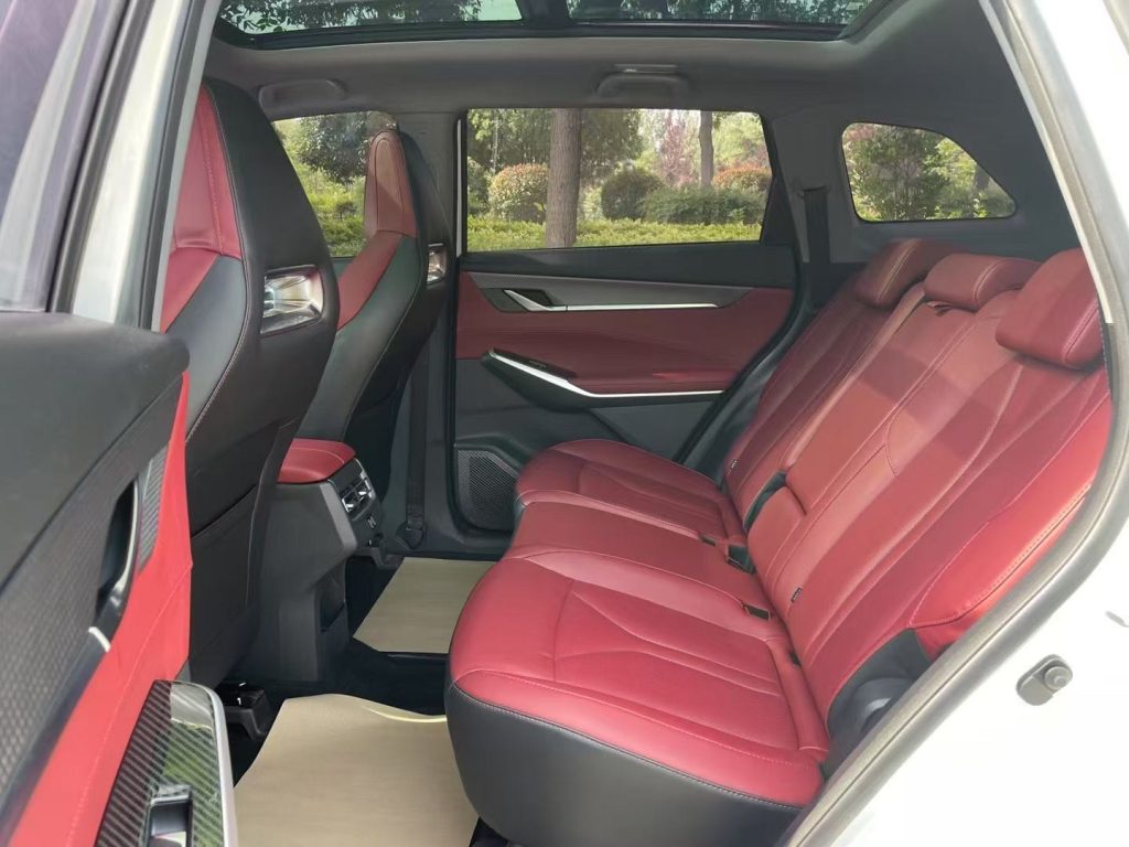 CS75PLUS 2022 2 поколение 1.5T Auto Premium - Huishida Trading