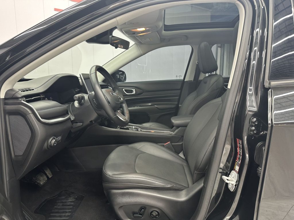 Jeep Compass 2021 220T Automatic 4WD Elite - Huishida Trading