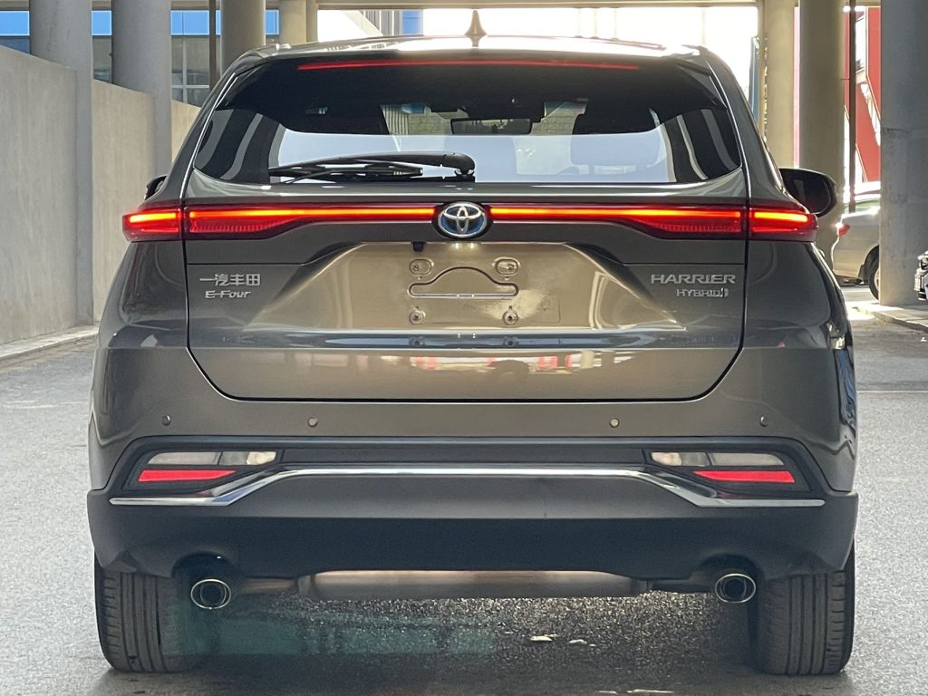 TOYOTA HARRIER 2022 Twin Engine 2.5L CVT 4WD Flagship Edition - Huishida Trading