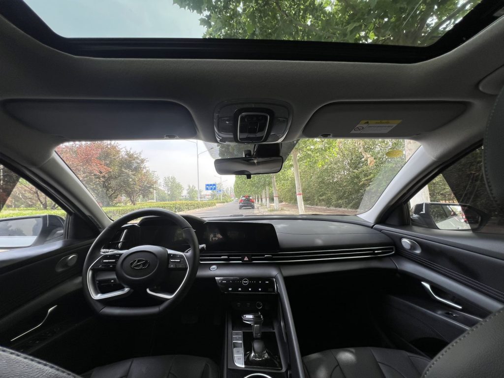 Hyundai Elantra 2021 1.5L CVT LUX Premium - Huishida Trading