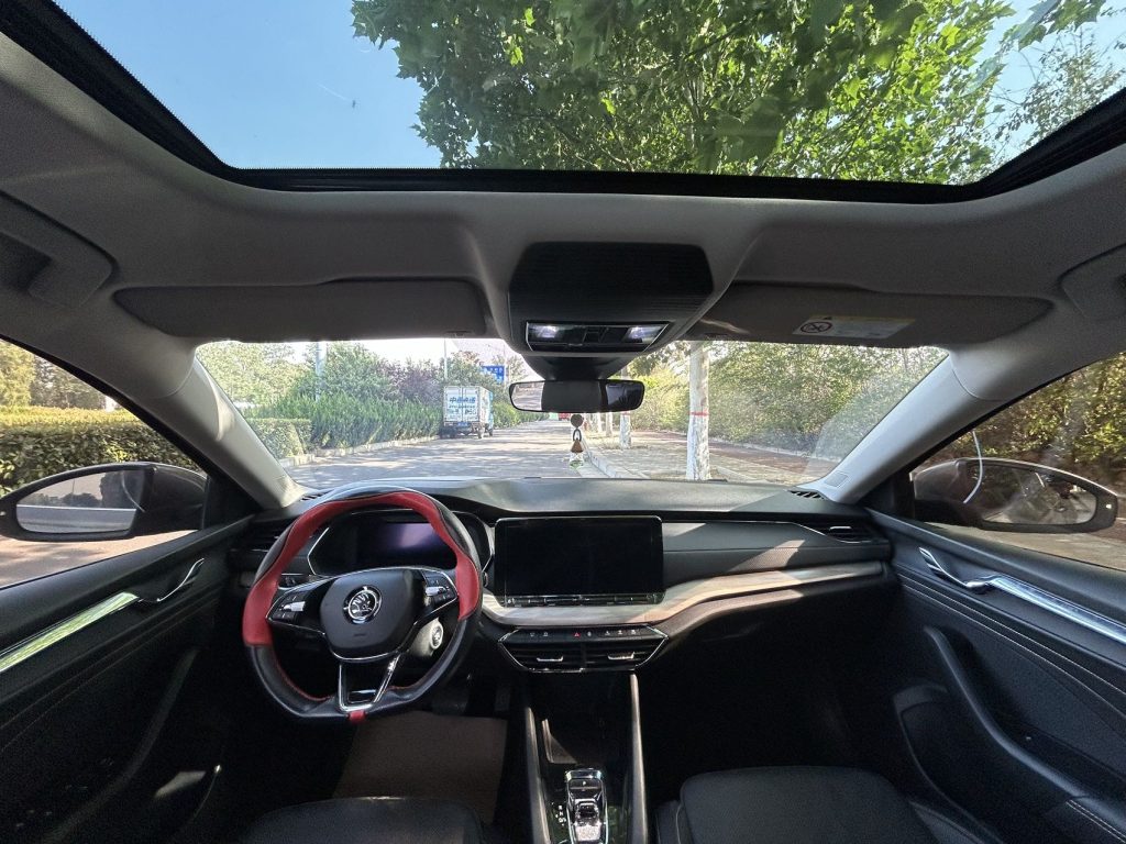 Octavia Pro 2021 Pro TSI280 DSG - Huishida Trading