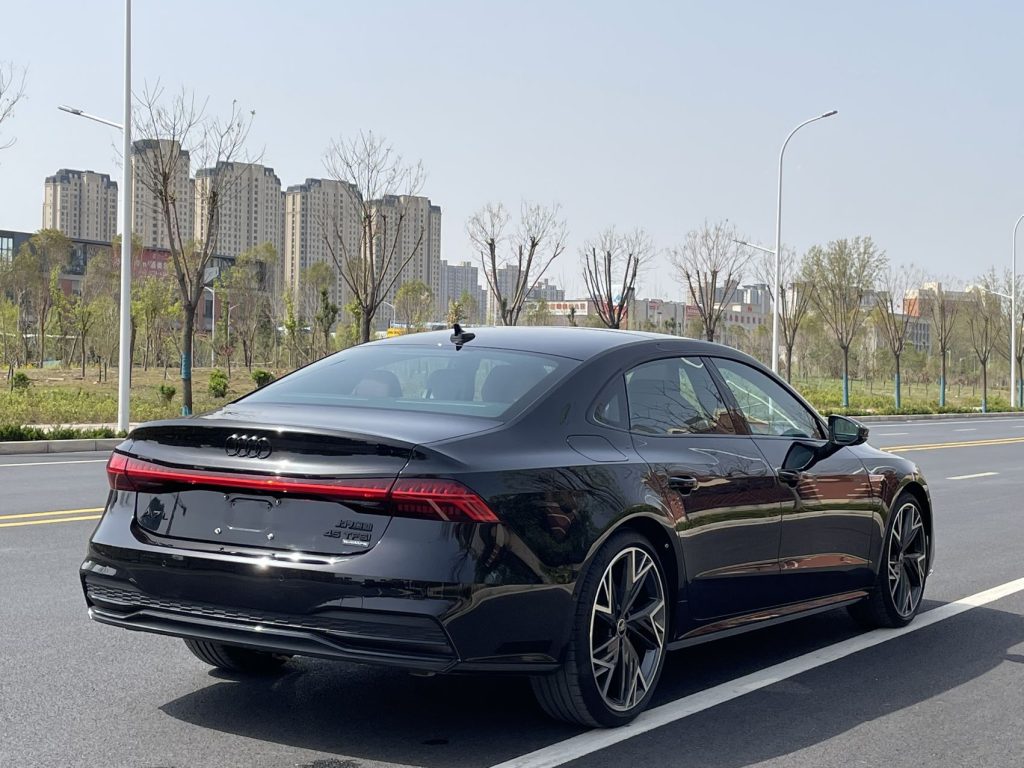 AUDI A7L 2022 45 TFSI quattro S-line Black Knight Edition - Huishida Trading