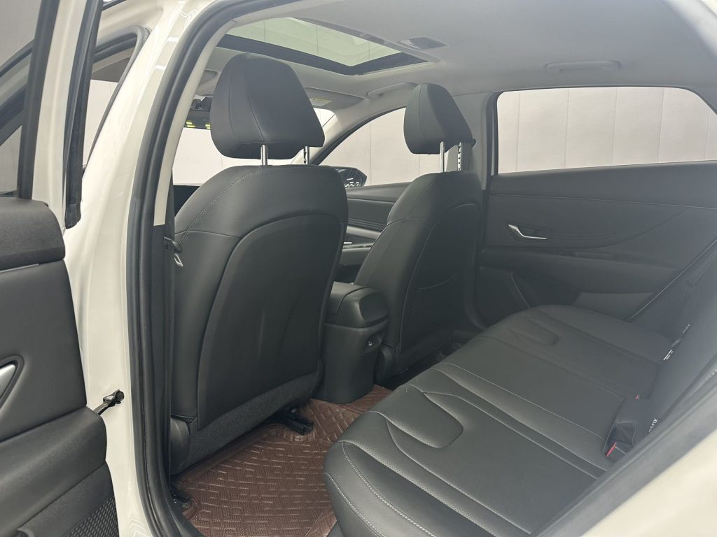 Hyundai Elantra 2021 1.5L CVT LUX Premium - Huishida Trading