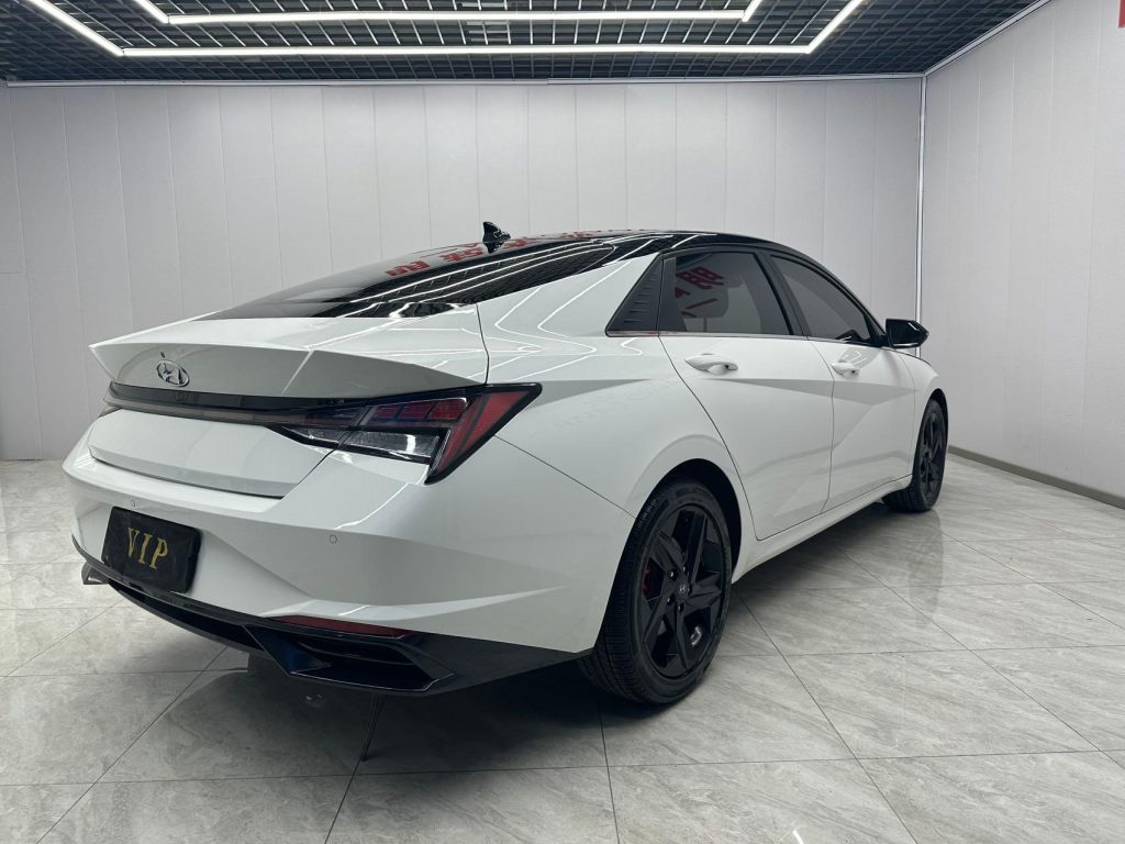 Hyundai Elantra 2021 1.5L CVT LUX Premium - Huishida Trading