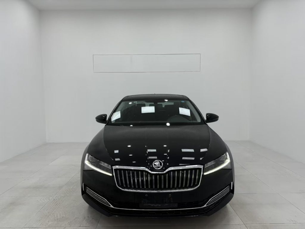 SKODA SUPERB 2021 TSI330 DSG Comfort Edition - Huishida Trading