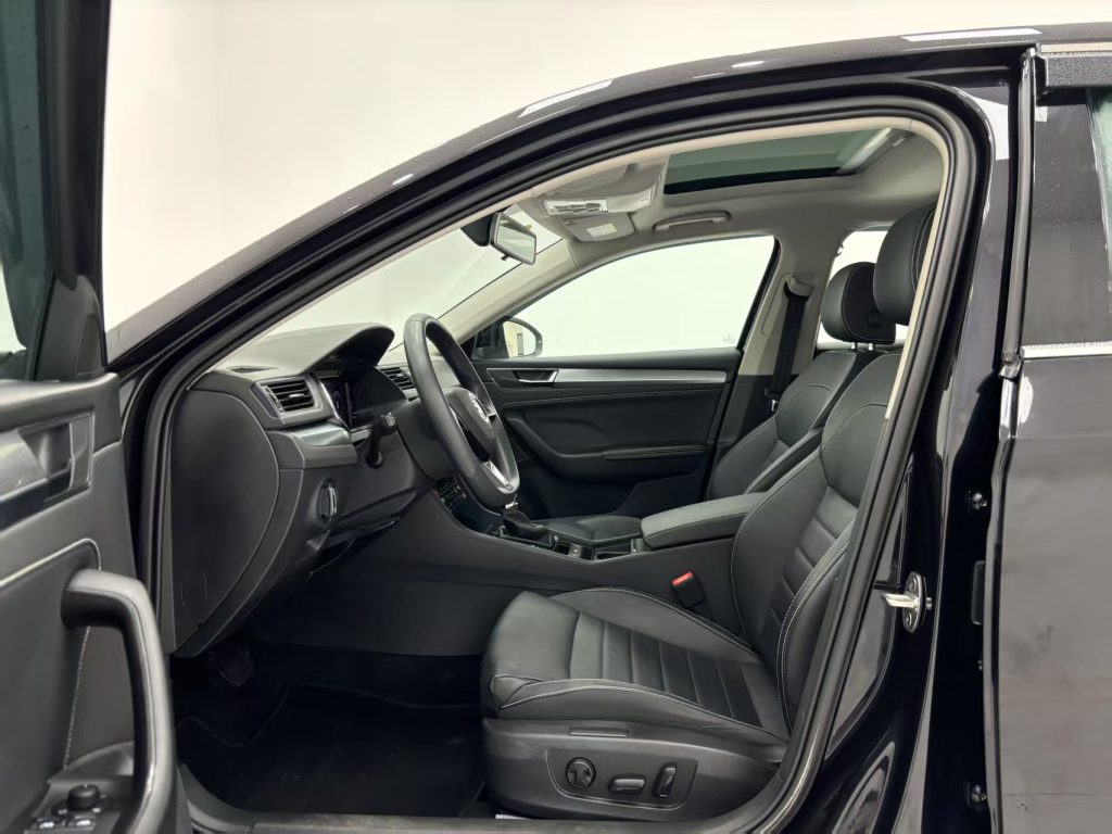 SKODA SUPERB 2021 TSI330 DSG Comfort Edition - Huishida Trading
