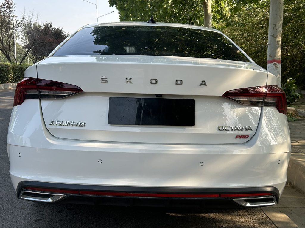 Octavia 2022 pro TSI280 Luxury Edition - Huishida Trading