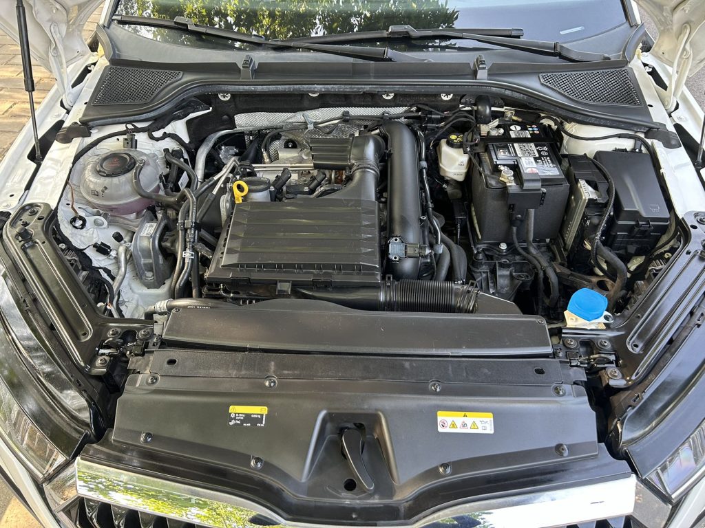 Octavia 2022 pro TSI280 Luxury Edition - Huishida Trading
