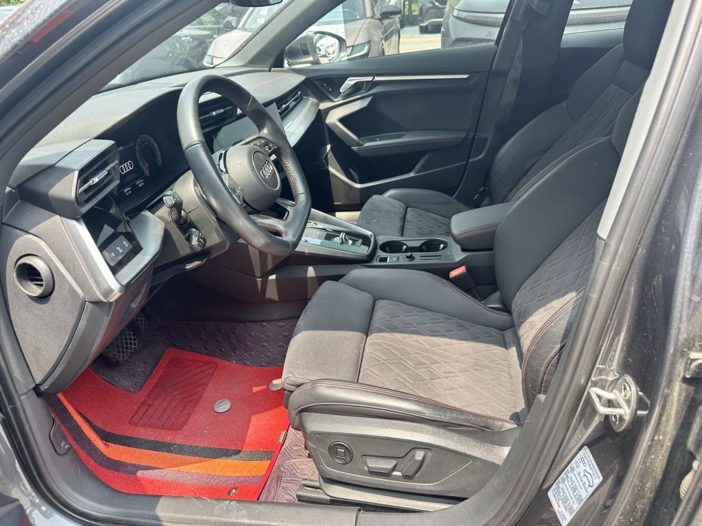 Audi A3 2021 Sportback 35 TFSI Luxury Sport - Huishida Trading