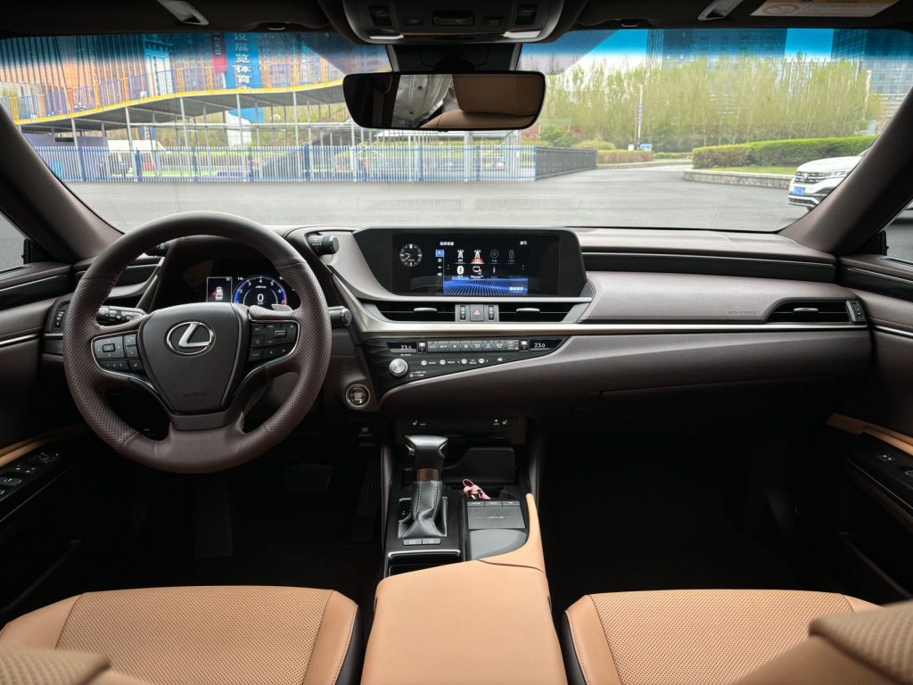 Lexus ES 2020 200 Excellence Edition National VI - Huishida Trading