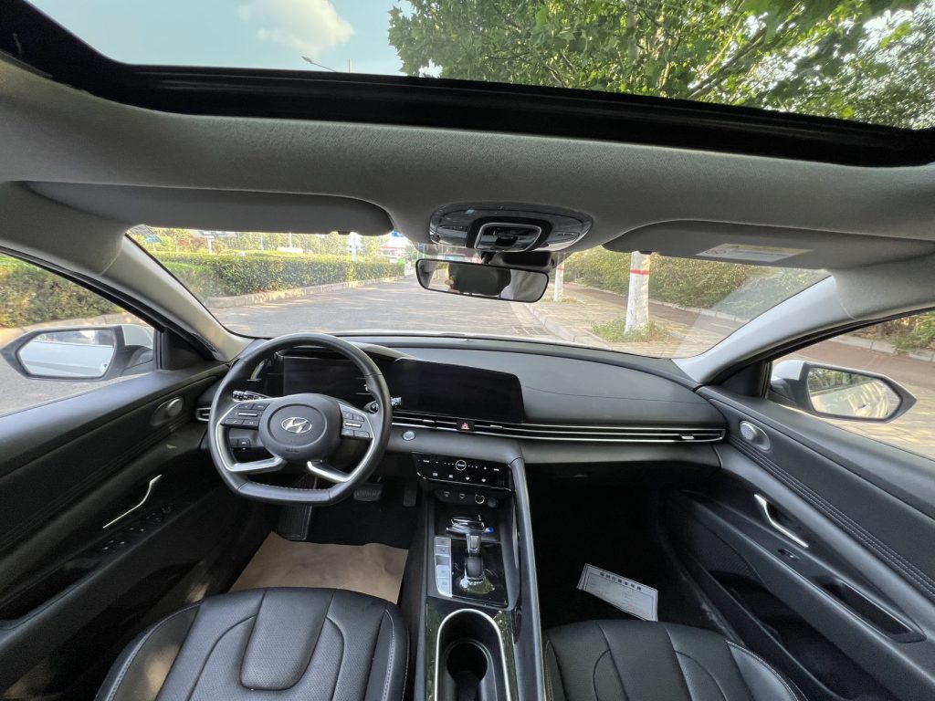 Elantra 2021 1.5L CVT LUX Premium Edition - Huishida Trading