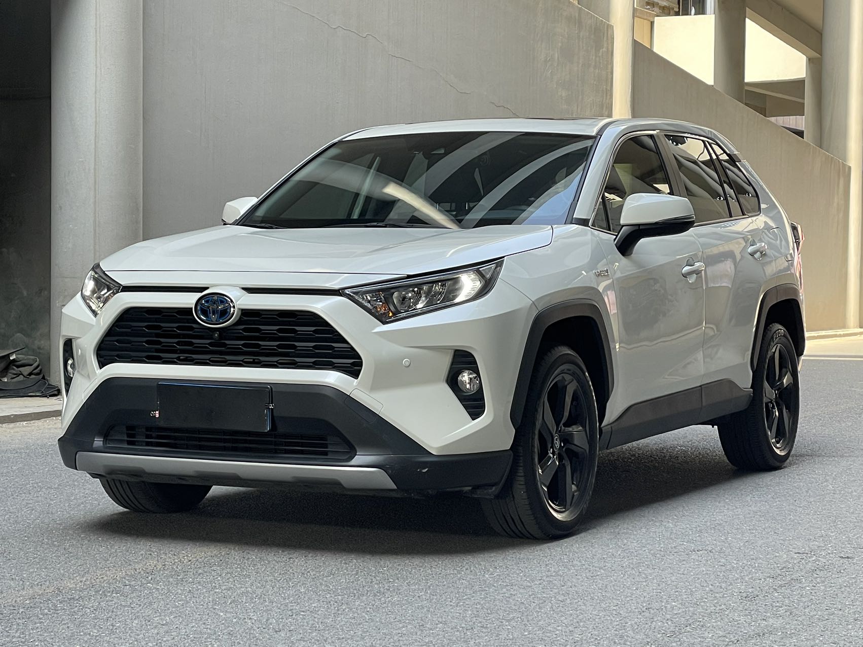 Toyota RAV4  2020 Twin Engine 2.5L CVT 4WD Elite PLUS Edition