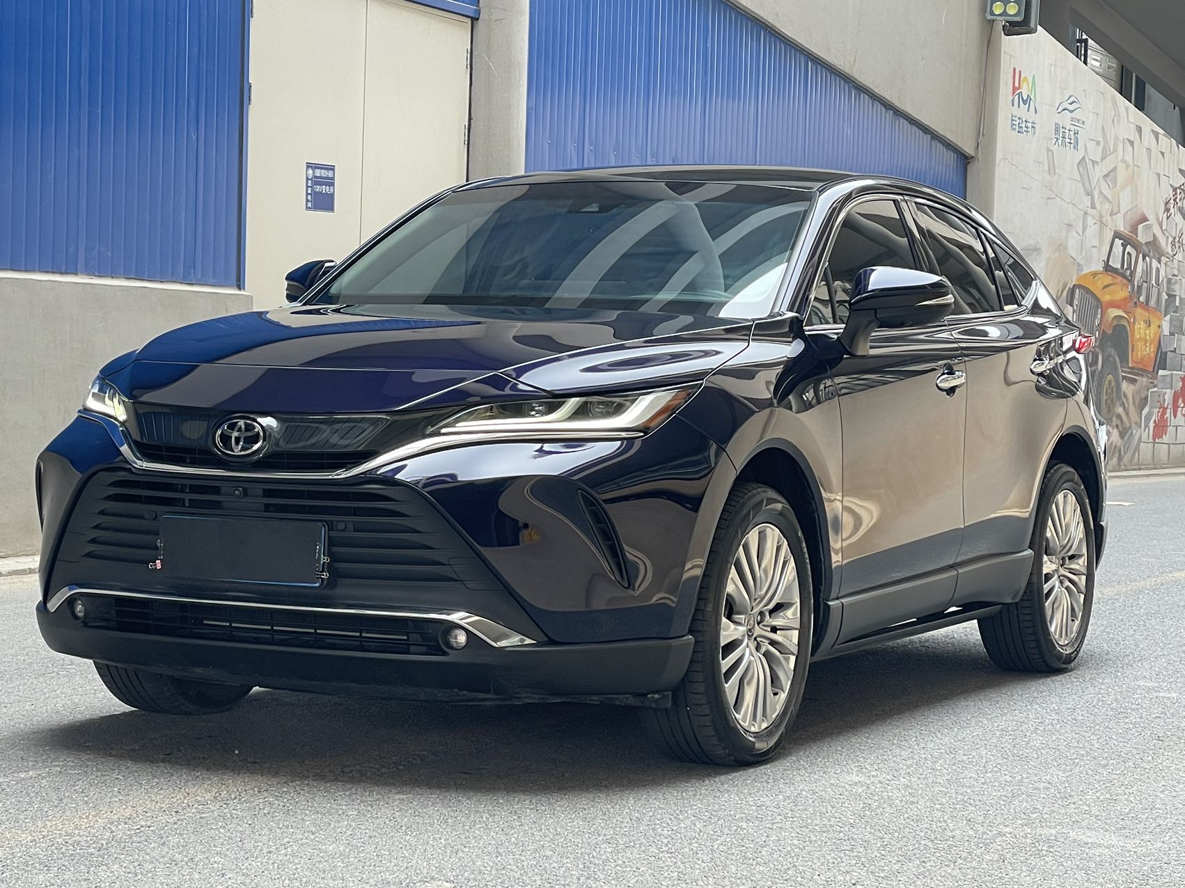 TOYOTA  HARRIER 2022 2.0L CVT 2WD Premium