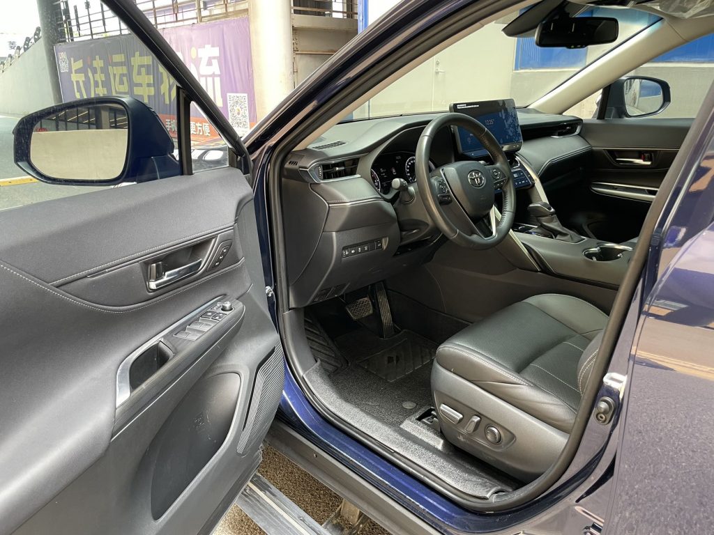 TOYOTA HARRIER 2022 2.0L CVT 2WD Premium - Huishida Trading