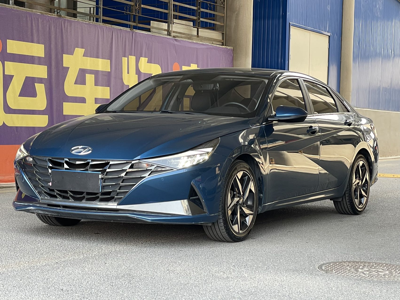 Hyundai Elantra 2021 1.5L CVT LUX Premium VI